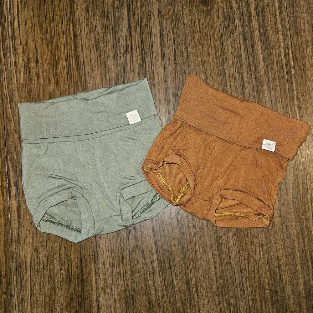 Soft Cotton Diaper Covers Shorts - Sage and Rust Size 3-6